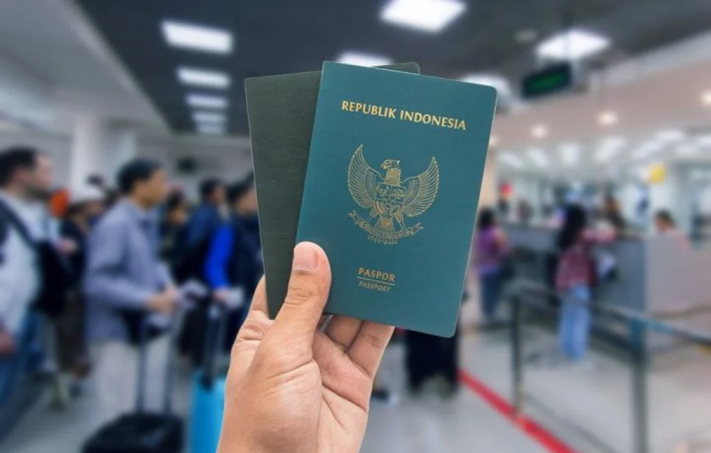 73 negara bebas visa
