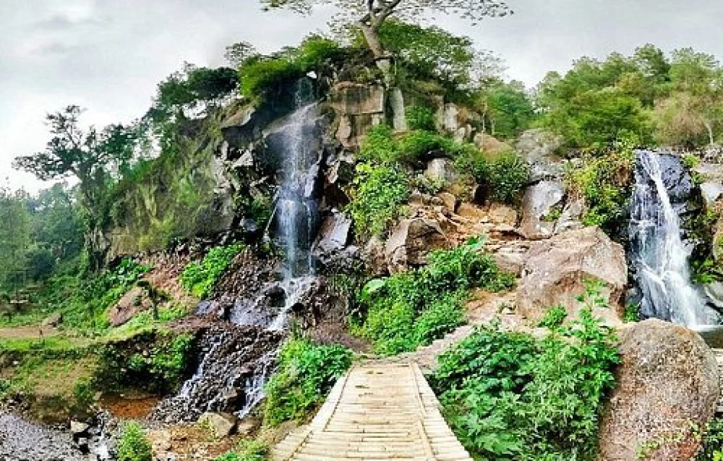 Wisata Alam Batu Wisata Alam Batu
