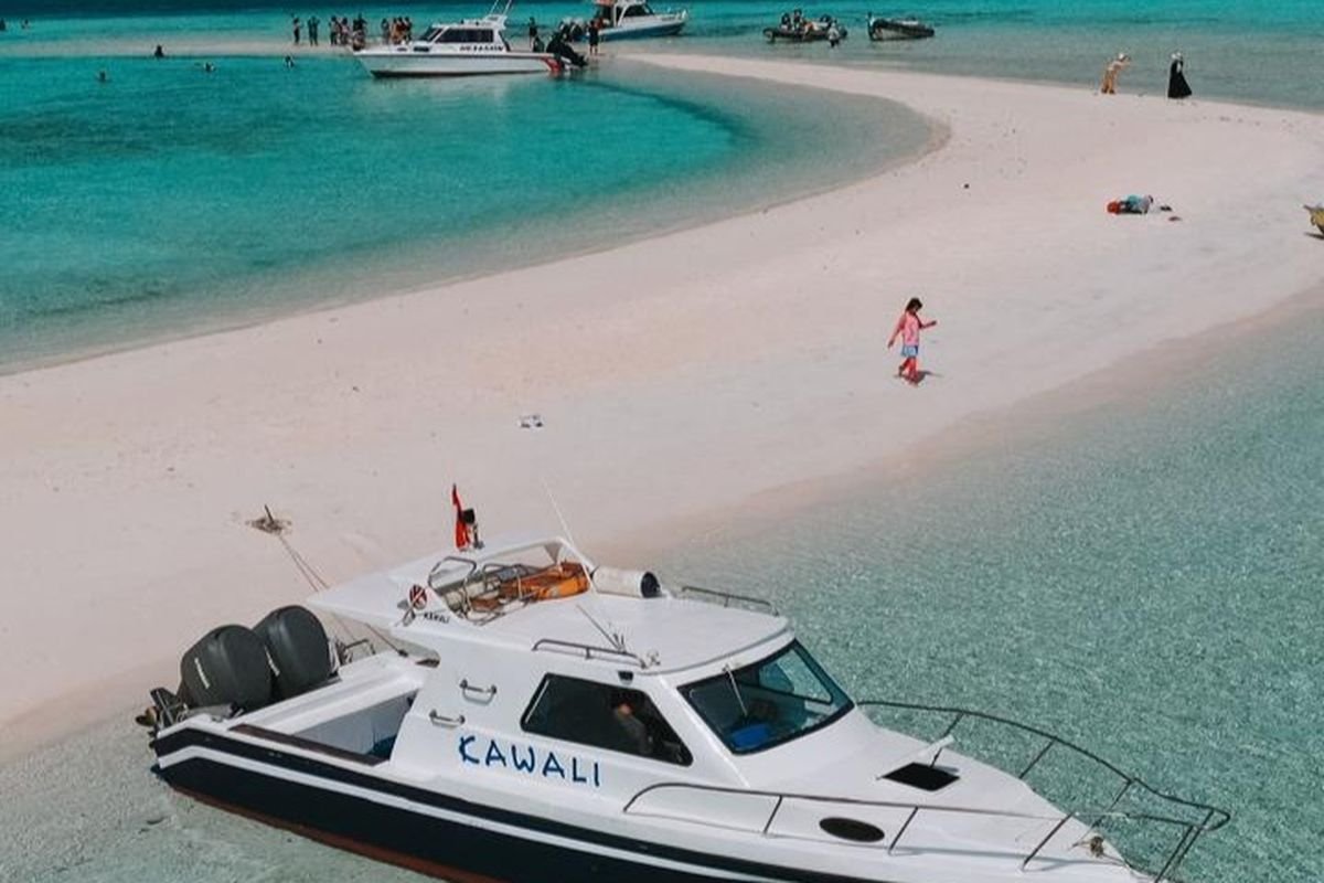 Speedboat