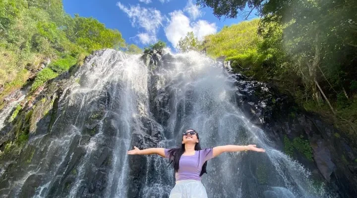 Air Terjun Sibea Bea, Pesona Sejuk di Jalur Wisata Samosir yang Bikin Betah
